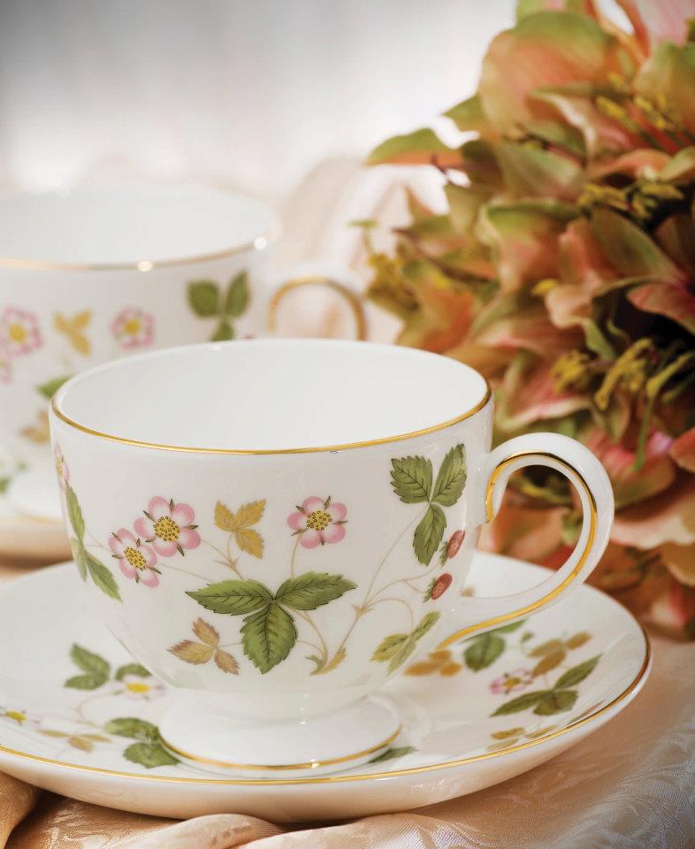 Wedgwood Wild Strawberry Teacup & Saucer Leigh 野草莓茶杯和茶盤套裝